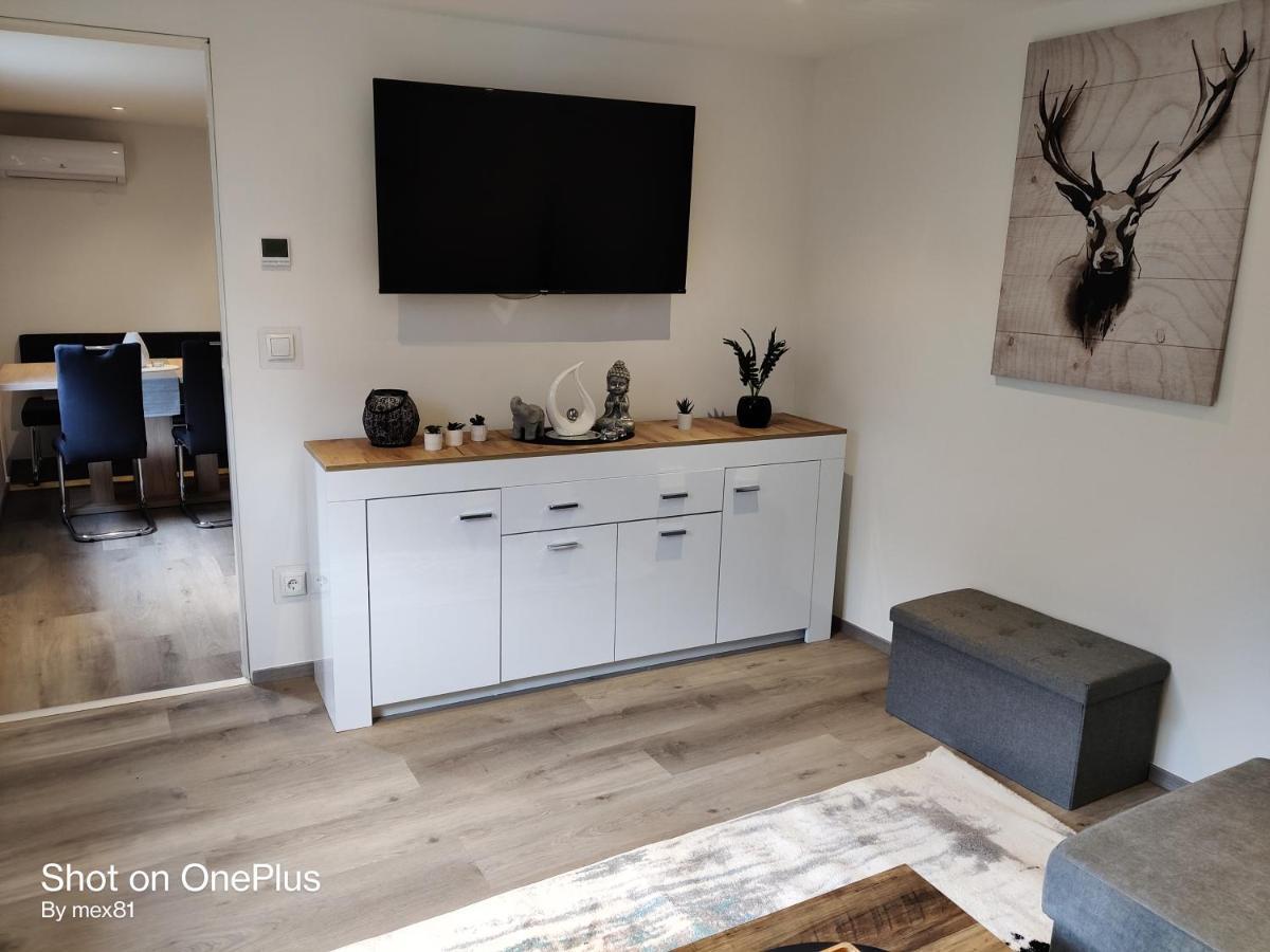 Ferienwohnung Grete, An Der Weinstrasse Ehrenhausen Exteriör bild