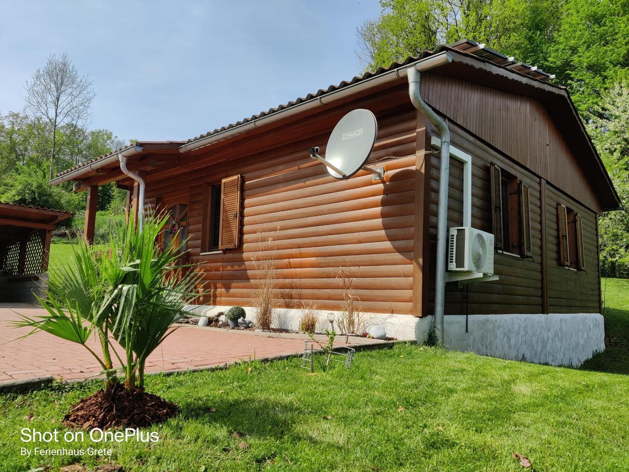 Ferienwohnung Grete, An Der Weinstrasse Ehrenhausen Exteriör bild